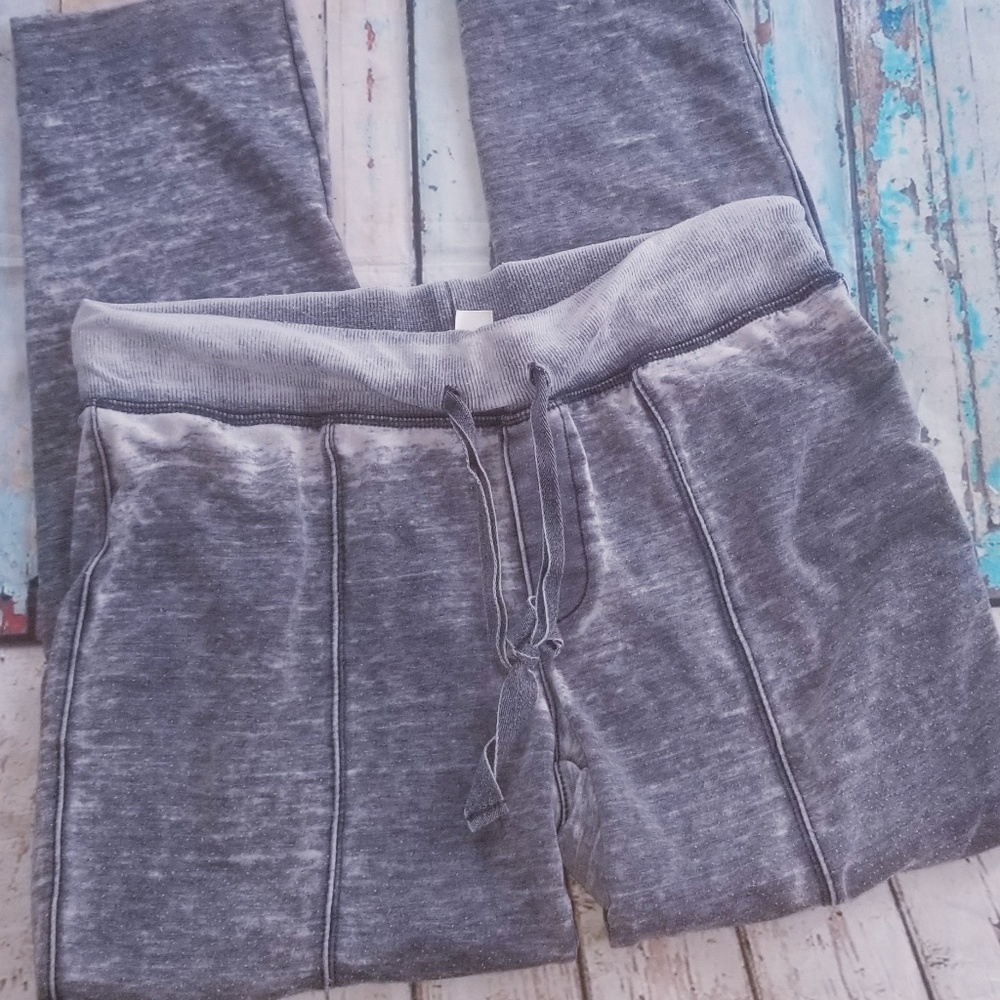 Green Tea Burnout Capris